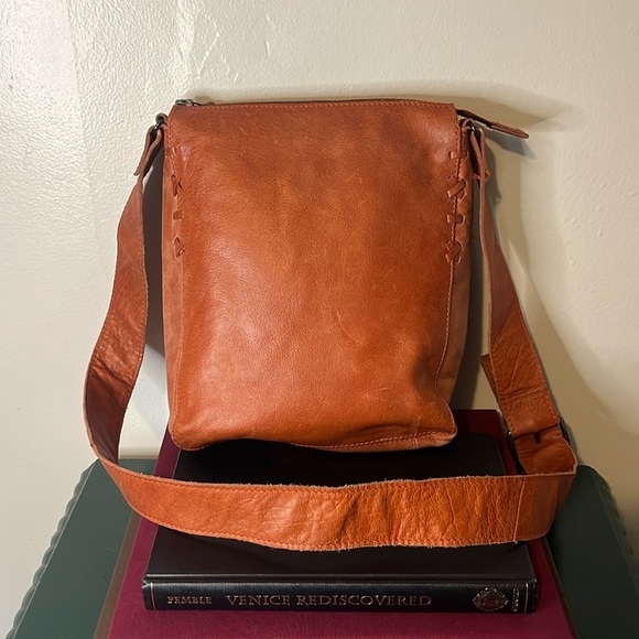 Hand Stitched Vintage Mexx Genuine Leather Burnt Orange Messenger Crossbody Bag - Picture 12 of 12